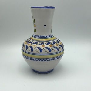Mexican talavera vase blue yellow pottery